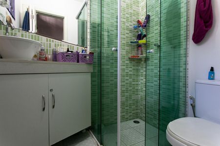 Casa à venda com 128m², 2 quartos e 2 vagasBanheiro da Suíte