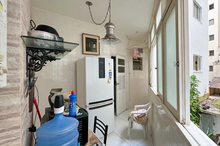 Apartamento à venda com 170m², 3 quartos e 1 vagaÁrea de Serviço