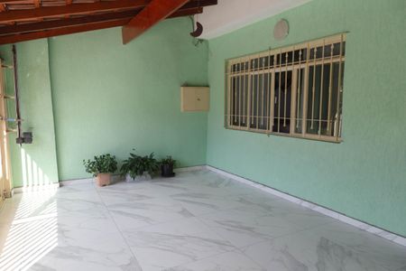 Casa à venda com 156m², 3 quartos e 2 vagasGaragem