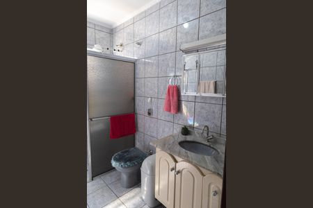 Casa à venda com 156m², 3 quartos e 2 vagasBanheiro