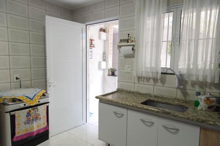 Casa à venda com 156m², 3 quartos e 2 vagasCozinha