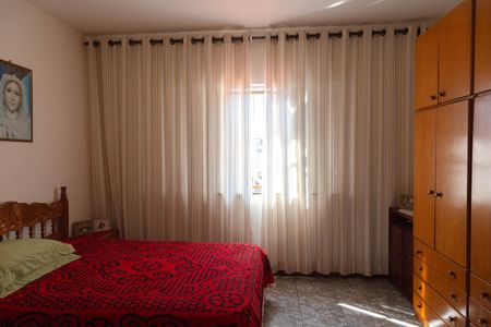 Casa à venda com 156m², 3 quartos e 2 vagasQuarto 1