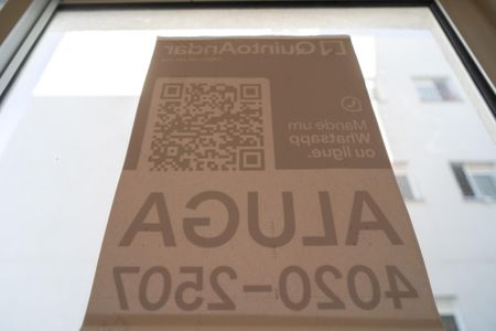 Apartamento para alugar com 70m², 2 quartos e 2 vagasJanela da Sala/ Placa