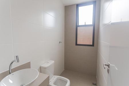 Apartamento à venda com 61m², 2 quartos e 2 vagas Apartamento à venda com 61m², 2 quartos e 2 vagasBanheiro da Suíte 1
