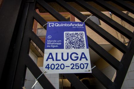 Apartamento para alugar com 97m², 3 quartos e 2 vagasPlaquinha instalada na fachada