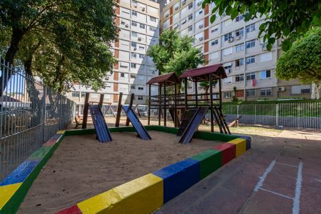 Apartamento à venda com 59m², 2 quartos e 1 vaga Apartamento à venda com 59m², 2 quartos e 1 vagaÁrea comum - Playground