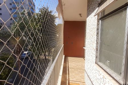 Apartamento à venda com 130m², 3 quartos e 2 vagasVaranda