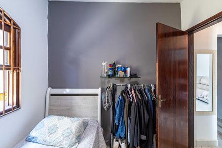 Casa à venda com 150m², 3 quartos e 2 vagas Casa à venda com 150m², 3 quartos e 2 vagasQuarto 02