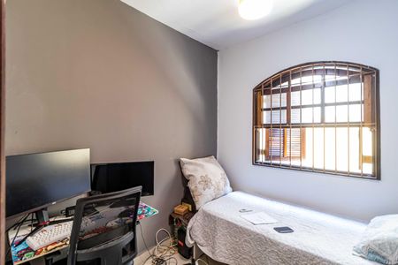 Casa à venda com 150m², 3 quartos e 2 vagas Casa à venda com 150m², 3 quartos e 2 vagasQuarto 02