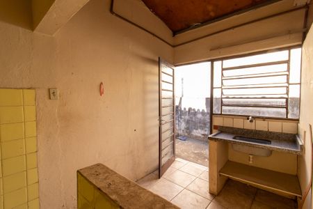 Casa à venda com 308m², 5 quartos e 2 vagas Casa à venda com 308m², 5 quartos e 2 vagasCozinha 2
