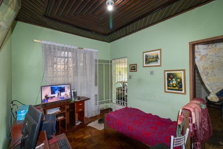 Casa à venda com 308m², 5 quartos e 2 vagas Casa à venda com 308m², 5 quartos e 2 vagasQuarto 1