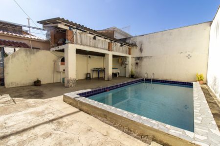 Casa à venda com 308m², 5 quartos e 2 vagas Casa à venda com 308m², 5 quartos e 2 vagasÁrea comum