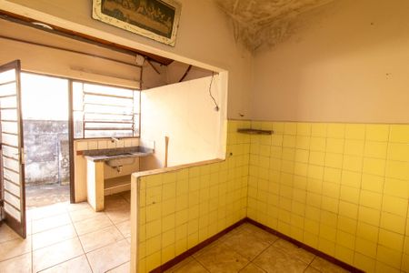 Casa à venda com 308m², 5 quartos e 2 vagas Casa à venda com 308m², 5 quartos e 2 vagasCozinha 2