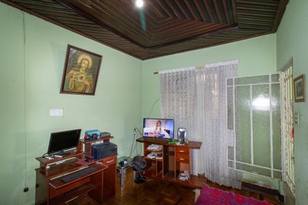 Casa à venda com 308m², 5 quartos e 2 vagas Casa à venda com 308m², 5 quartos e 2 vagasQuarto 1