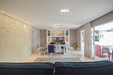 Apartamento à venda com 240m², 4 quartos e 3 vagasSala