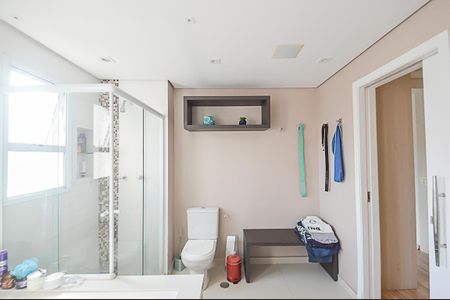 Apartamento à venda com 240m², 4 quartos e 3 vagasBanheiro da Suíte