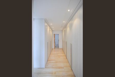 Apartamento à venda com 240m², 4 quartos e 3 vagasQuarto Suíte