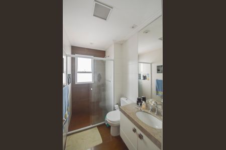 Apartamento à venda com 240m², 4 quartos e 3 vagasBanheiro da Suíte 3