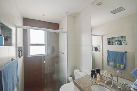 Apartamento à venda com 240m², 4 quartos e 3 vagasBanheiro da Suíte 3