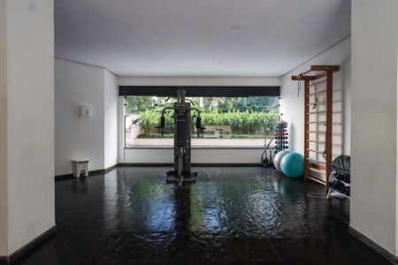 Apartamento à venda com 240m², 3 quartos e 3 vagasÁrea comum - Academia