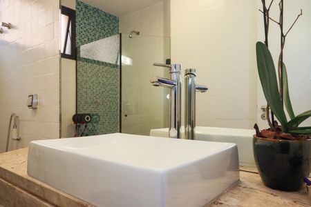 Apartamento à venda com 240m², 3 quartos e 3 vagasBanheiro