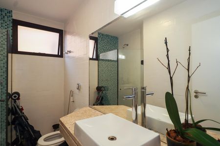 Apartamento à venda com 240m², 3 quartos e 3 vagasBanheiro