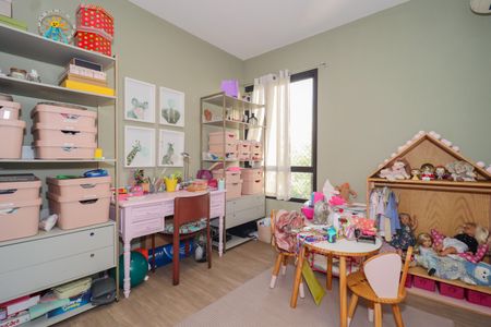 Apartamento à venda com 240m², 3 quartos e 3 vagasQuarto 