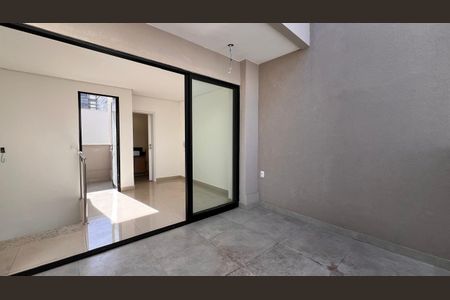 Apartamento à venda com 107m², 2 quartos e 2 vagas Apartamento à venda com 107m², 2 quartos e 2 vagasTerraço