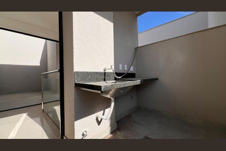 Apartamento à venda com 107m², 2 quartos e 2 vagas Apartamento à venda com 107m², 2 quartos e 2 vagasÁrea de serviço