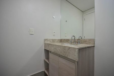 Apartamento à venda com 70m², 1 quarto e 2 vagasBanheiro