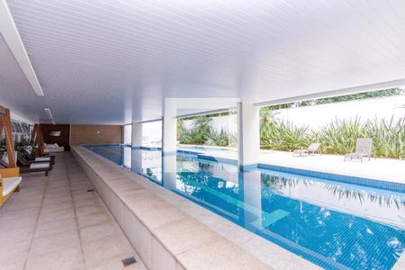 Apartamento para alugar com 33m², 1 quarto e 1 vaga Apartamento para alugar com 33m², 1 quarto e 1 vagaPiscina