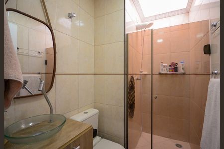 Casa à venda com 100m², 3 quartos e 3 vagas Casa à venda com 100m², 3 quartos e 3 vagasBanheiro da Suite