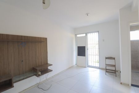 Apartamento para alugar com 65m², 2 quartos e 1 vaga Apartamento para alugar com 65m², 2 quartos e 1 vagaSala
