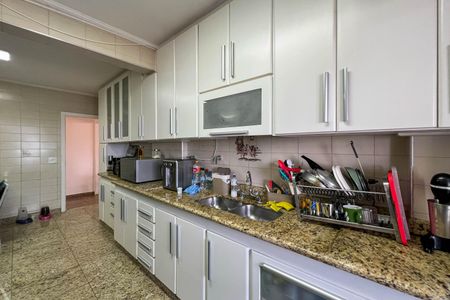 Apartamento à venda com 196m², 4 quartos e 2 vagasCozinha