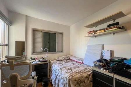 Apartamento à venda com 196m², 4 quartos e 2 vagasQuarto 3