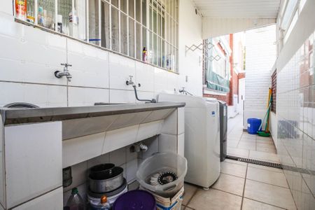 Casa à venda com 700m², 3 quartos e 5 vagasÁrea de Serviço 2