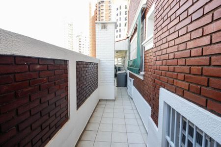 Casa à venda com 700m², 3 quartos e 5 vagasÁrea de Serviço 2