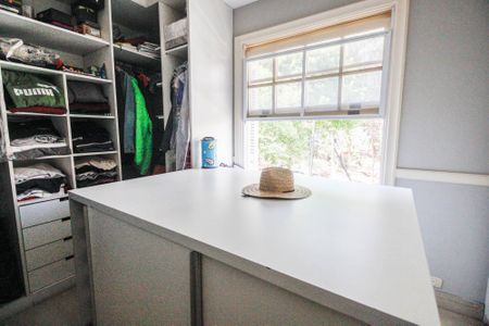 Casa à venda com 700m², 3 quartos e 5 vagasCloset  Suíte 3