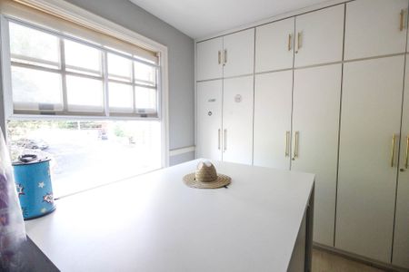 Casa à venda com 700m², 3 quartos e 5 vagasCloset  Suíte 3