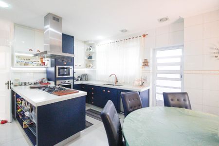 Casa à venda com 700m², 3 quartos e 5 vagasCozinha