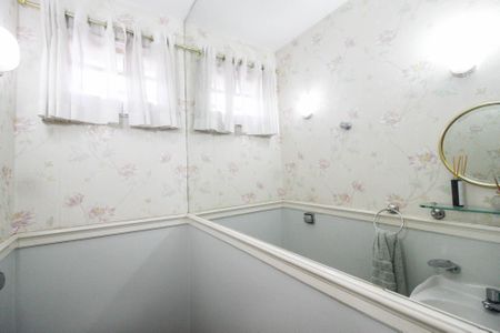 Casa à venda com 700m², 3 quartos e 5 vagasLavabo