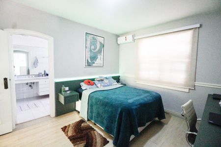 Casa à venda com 700m², 3 quartos e 5 vagas Suíte 3