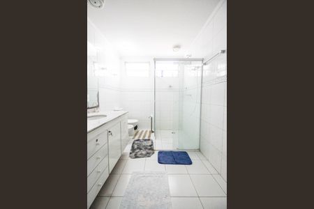 Casa à venda com 700m², 3 quartos e 5 vagasBanheiro da Suíte 3