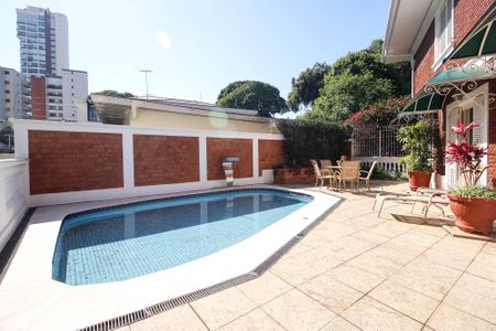 Casa à venda com 700m², 3 quartos e 5 vagasPiscina