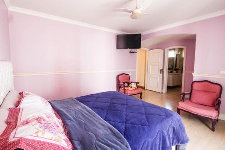 Casa à venda com 700m², 3 quartos e 5 vagasSuíte 2