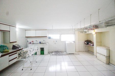 Casa à venda com 700m², 3 quartos e 5 vagasÁrea de Serviço 1