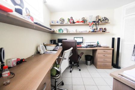 Casa à venda com 700m², 3 quartos e 5 vagasQuarto de serviço 1