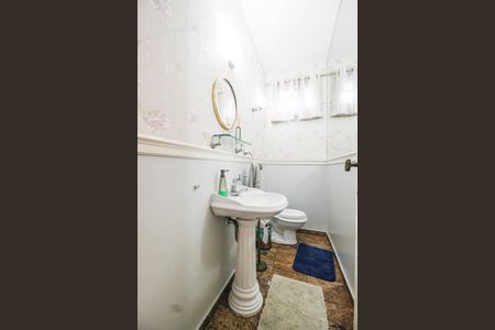 Casa à venda com 700m², 3 quartos e 5 vagasLavabo