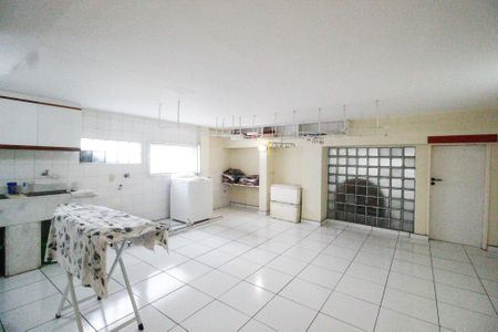 Casa à venda com 700m², 3 quartos e 5 vagasÁrea de Serviço 1