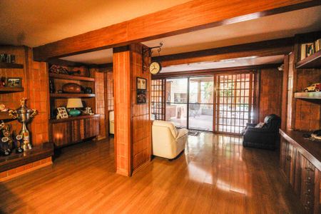 Casa à venda com 700m², 3 quartos e 5 vagasSala de estar